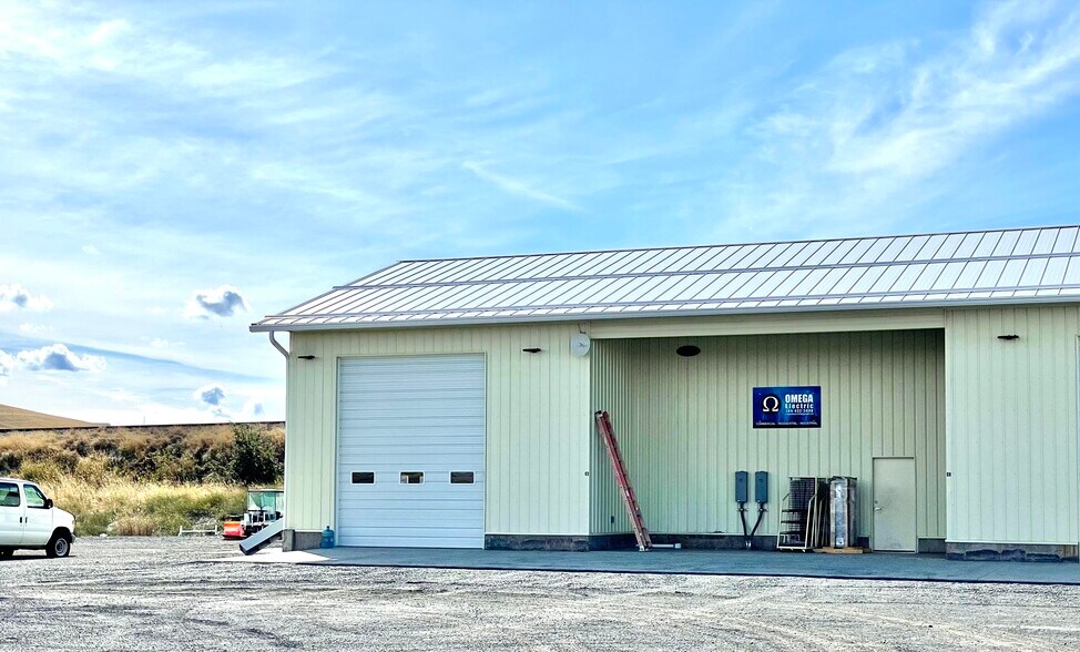 Primary Photo Of 7601 WA-270, Pullman Flex For Lease