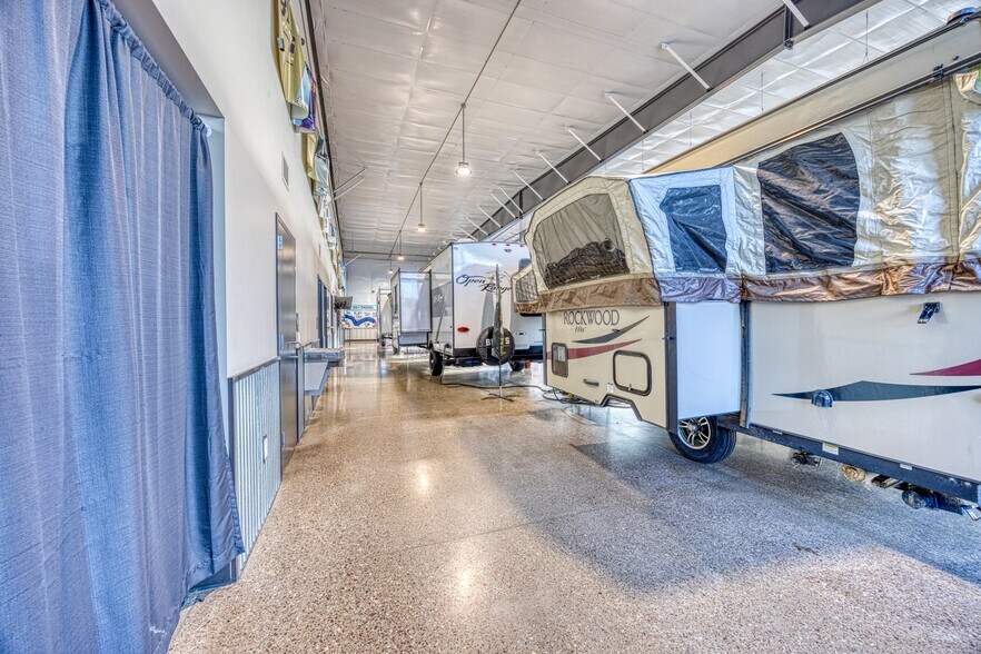 More Photos Of 3928 Tri Hill Frontage Rd, Great Falls Auto Dealership For Sale