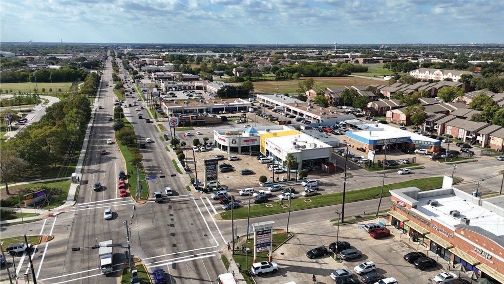 More Photos Of 11900 Bellaire Blvd, Houston Storefront Retail Office For Lease