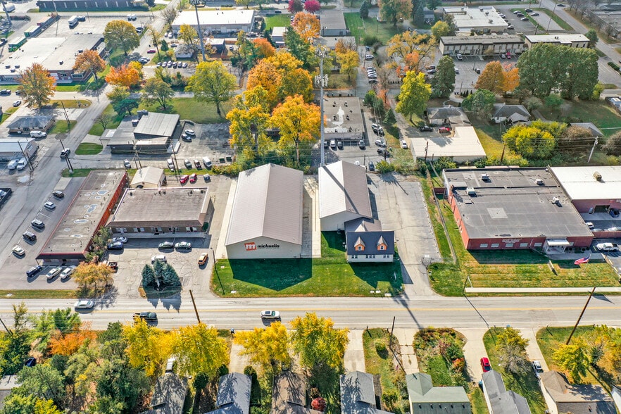 More Photos Of 2601 E 56th St, Indianapolis Light Distribution For Sale