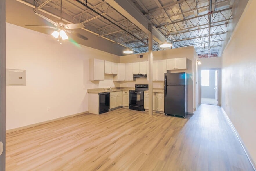 More Photos Of 612 W Texas Ave, Baytown Apartments For Sale