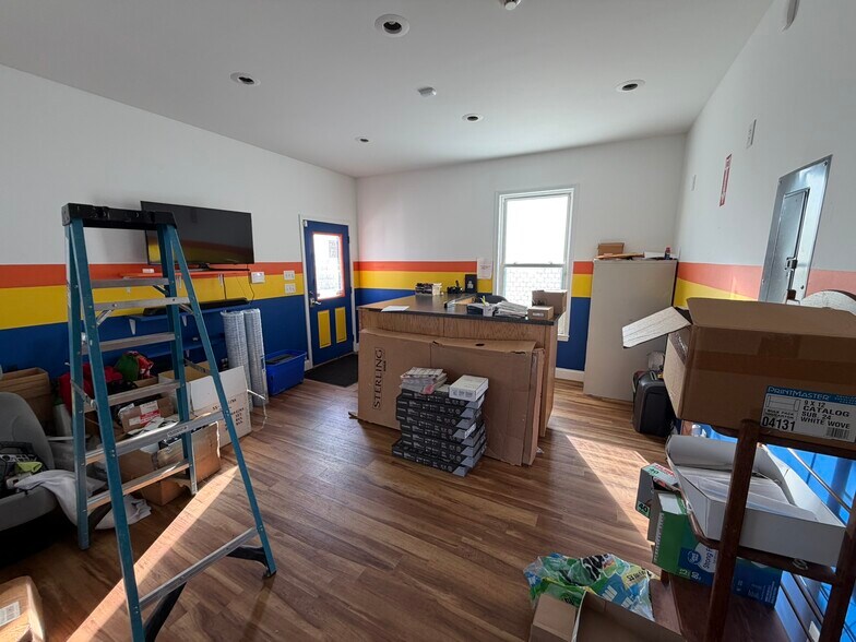 More Photos Of 602 E Lee Hwy, Wytheville Freestanding For Sale