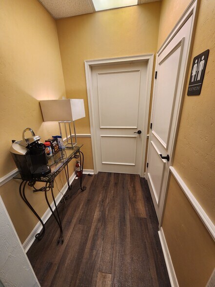 More Photos Of 101 NW 75th St, Gainesville Office For Lease