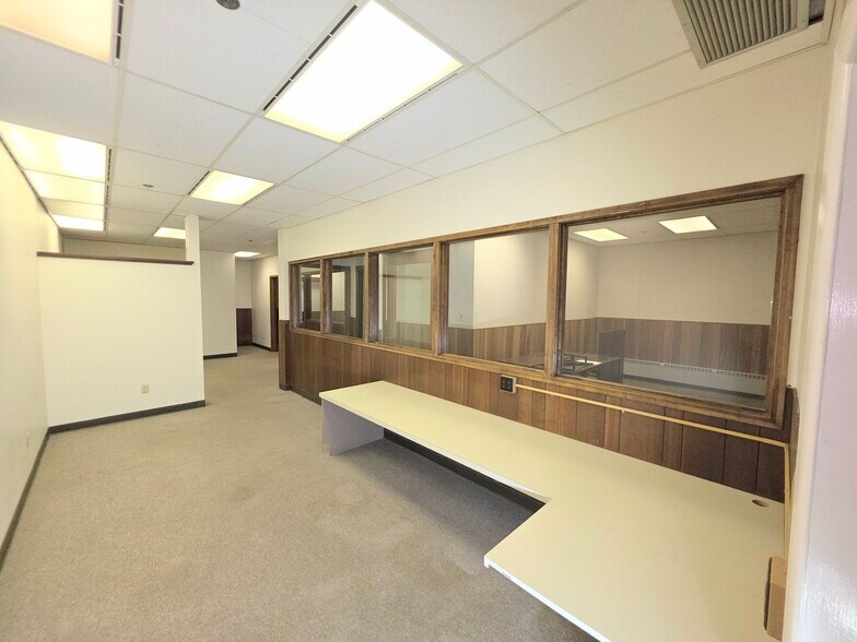 More Photos Of 110 E 17th St, Cheyenne Office For Sale