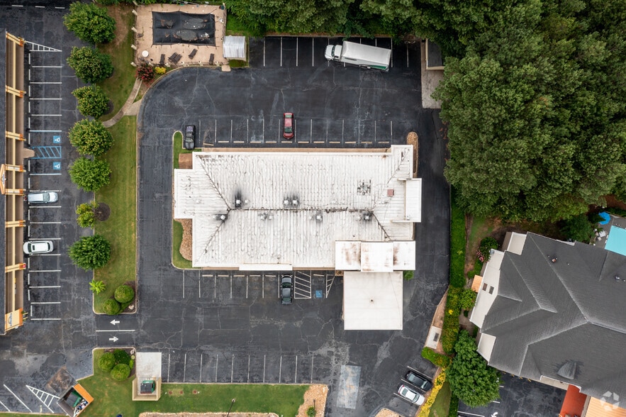 More Photos Of 184 Northpoint Way, Acworth Hotel For Sale