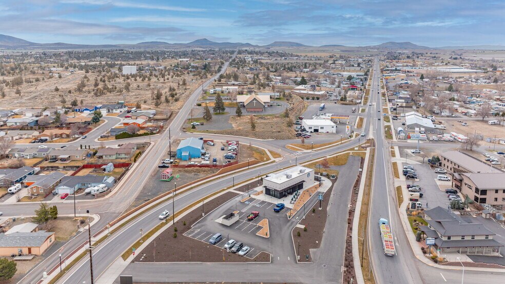 More Photos Of 874 Prince Pl, Madras Fast Food For Sale