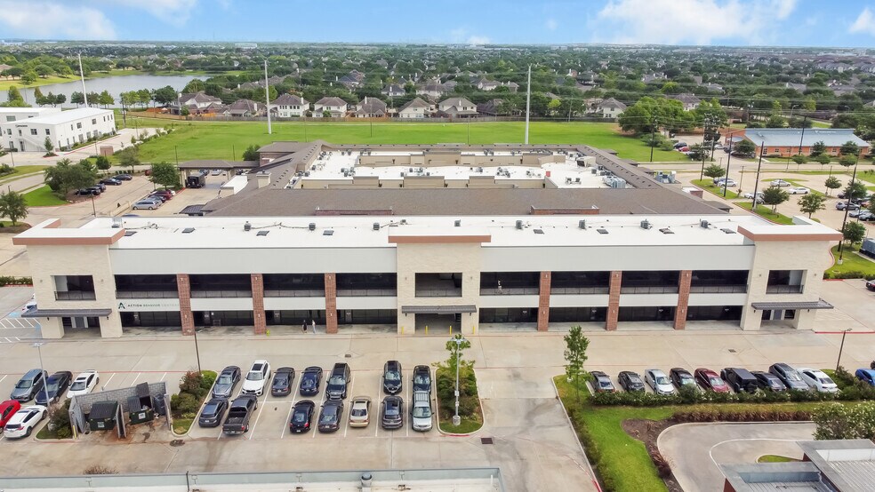More Photos Of 2941 Broadway Bend Dr, Pearland Office For Lease