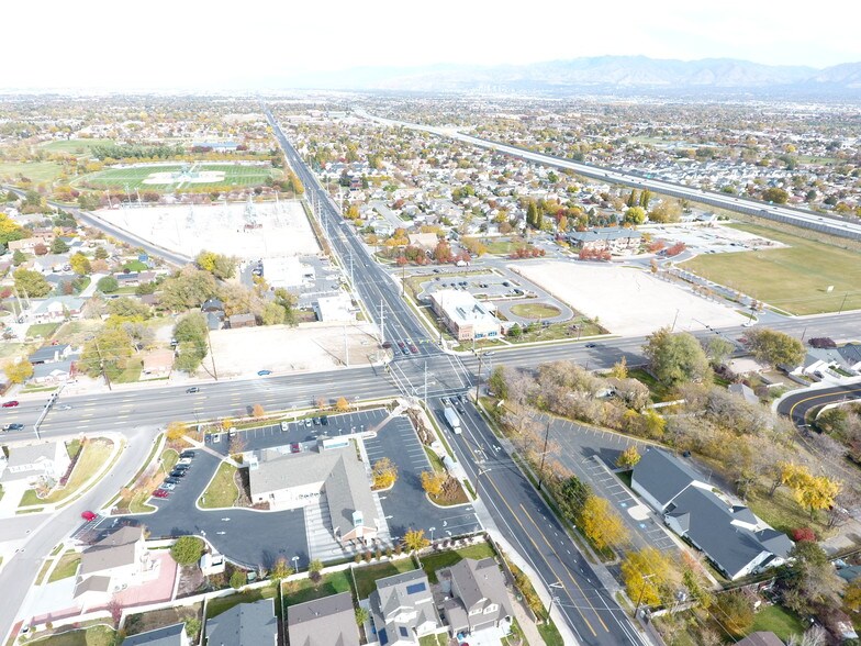 More Photos Of 2724 W 5400 S, Salt Lake City Service Station For Lease