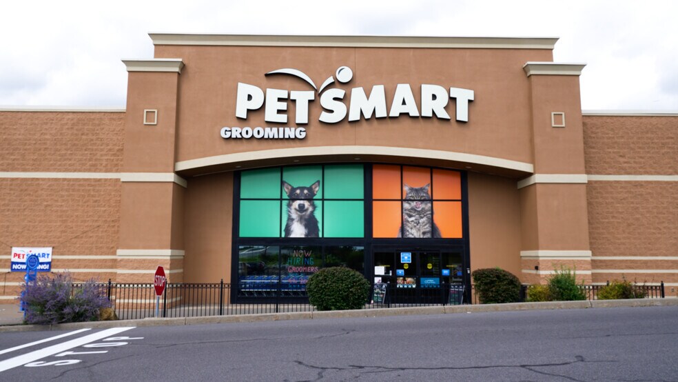 More Photos Of 3815-3873 State Rte 31, Liverpool Unknown For Lease