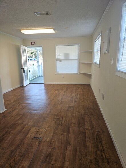 More Photos Of 10432 LeMoyne Blvd, Diberville Office For Sale