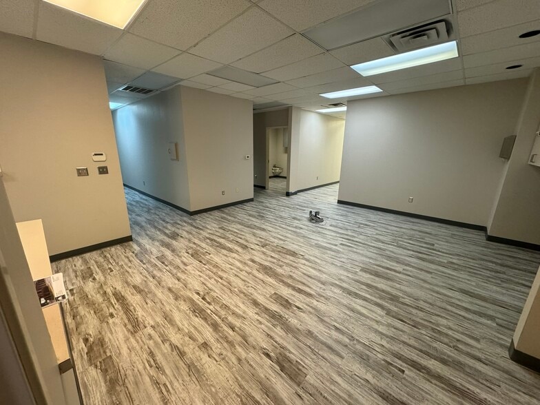 More Photos Of 618 Clara Barton Blvd, Garland Medical For Lease