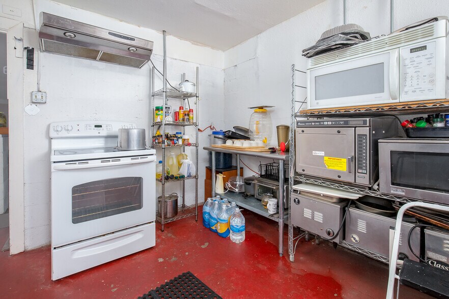 More Photos Of 8604 N Sooner Rd, Oklahoma City Restaurant For Sale