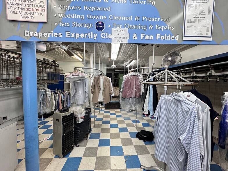 More Photos Of 177 N Allen St, Albany General Retail For Sale