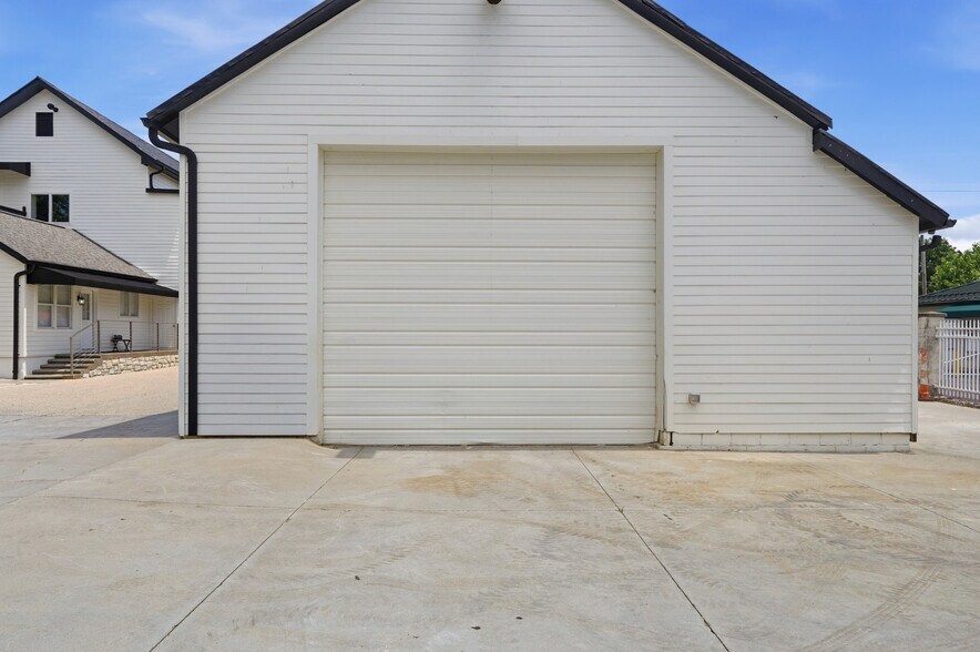 More Photos Of 8177 S Route 48, Maineville Office For Sale