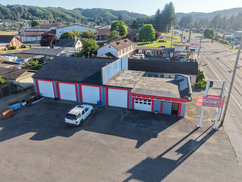 More Photos Of 2150 Winchester Ave, Reedsport Service Station For Sale