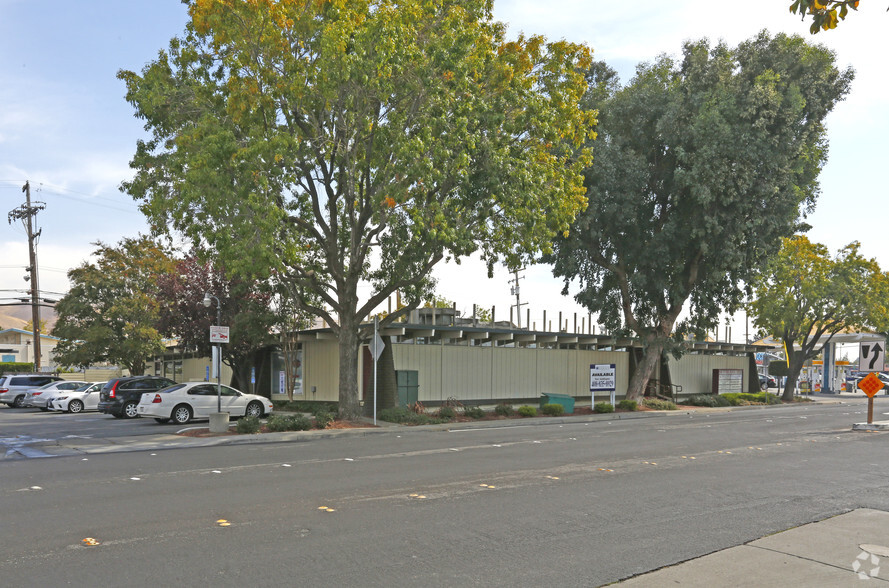 Primary Photo Of 40 N Park Victoria Dr, Milpitas Medical For Lease