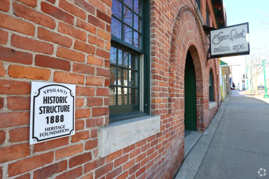 More Photos Of 11 W Michigan Ave, Ypsilanti Storefront Retail Residential For Lease