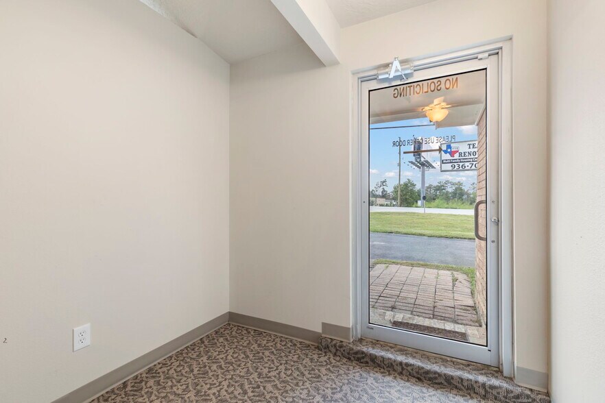 More Photos Of 10766 Fm 1097 Rd W, Willis Office Residential For Sale