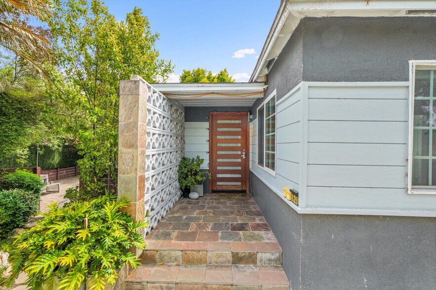 More Photos Of 828 Hill St, Santa Monica Apartments For Sale