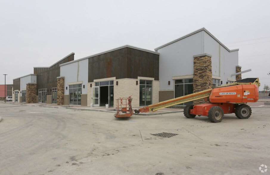 More Photos Of 2451 Gulf Fwy S, League City Unknown For Lease