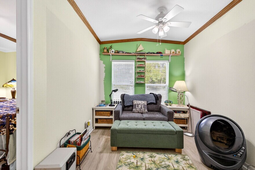 More Photos Of 3308 24th Ave SE, Ruskin Specialty For Sale