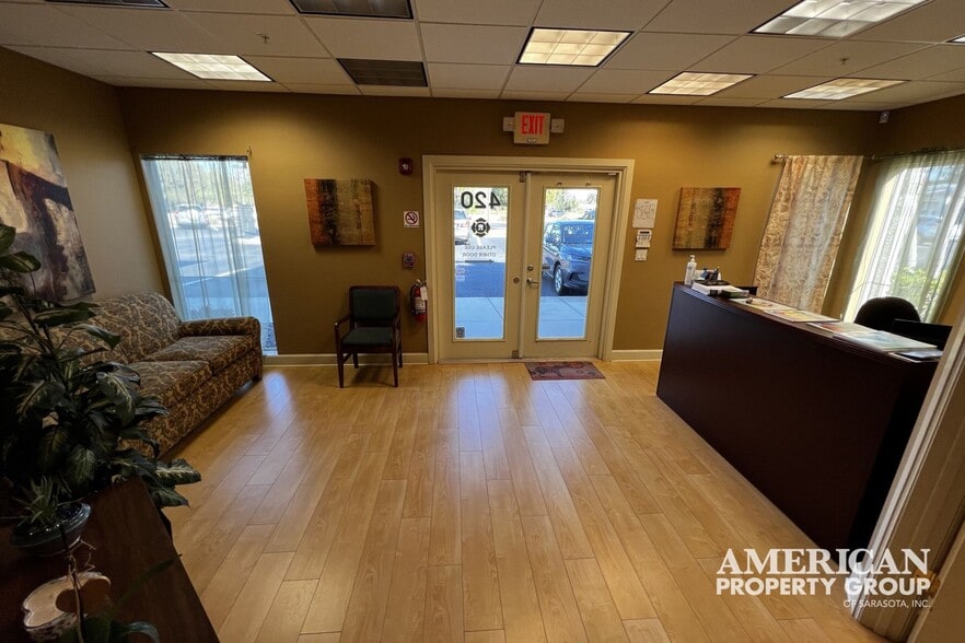 More Photos Of 420 S Tamiami Trl, Osprey Office For Sale
