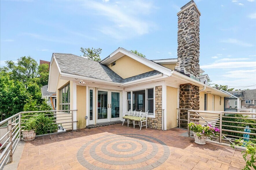 More Photos Of 720 Clarence Ave, Bronx Multifamily For Sale