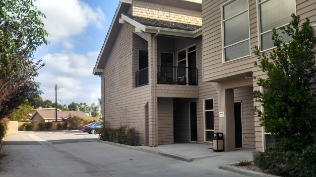 More Photos Of 2745 E Chapman Ave, Orange Office For Lease