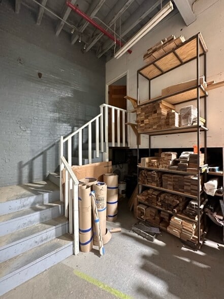 More Photos Of 18 Bay St, Brooklyn Flex For Lease