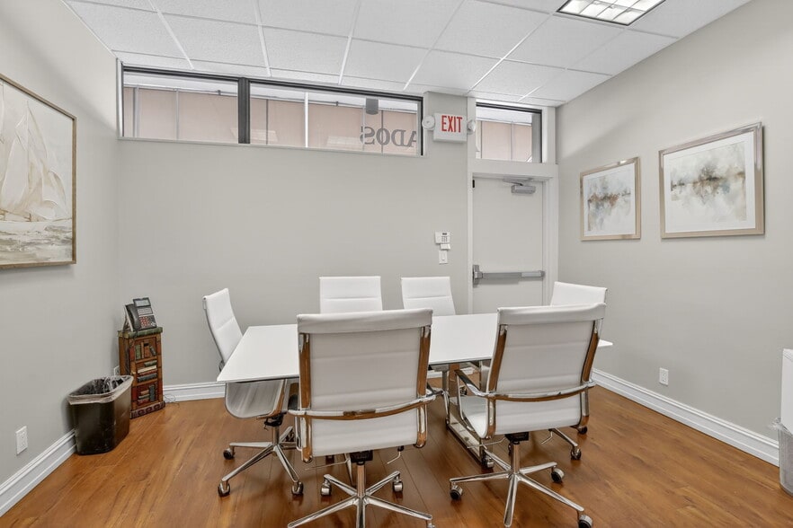 More Photos Of 100 SE 6th St, Fort Lauderdale Office For Lease
