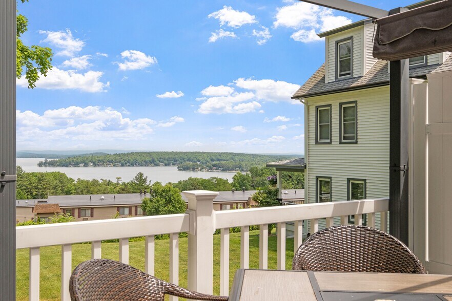 More Photos Of 291 Endicott St N, Laconia Hotel For Sale