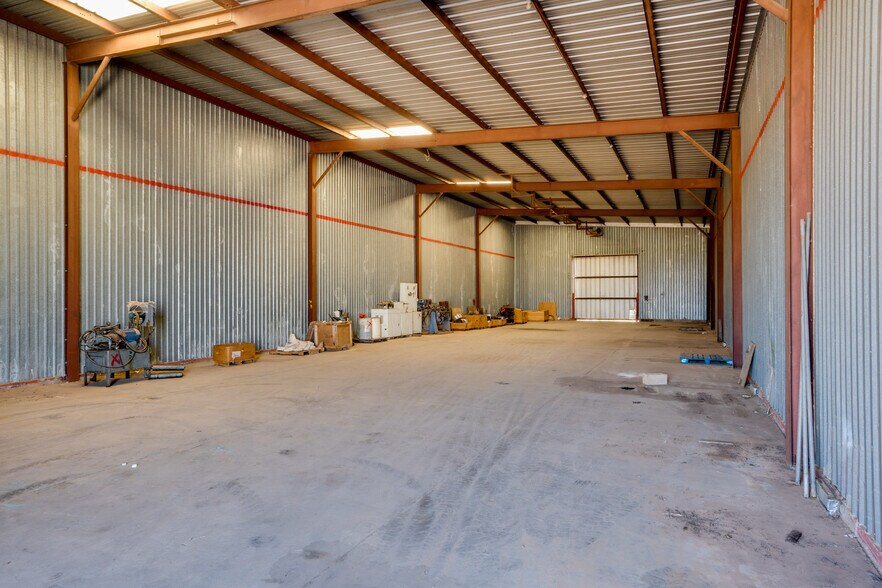 More Photos Of 12150-A US Highway 70 S, Vernon Warehouse For Lease