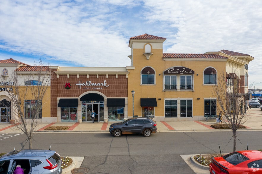 More Photos Of 3100-3272 S Broadway, Edmond Unknown For Lease