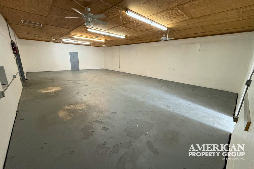 More Photos Of 2501 1st Ave E, Palmetto Warehouse For Sale