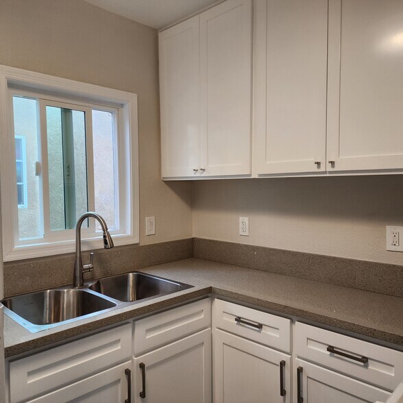 More Photos Of 8137 Beechwood Ave, South Gate Apartments For Sale