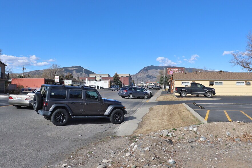 More Photos Of 1831 Sheridan Ave, Cody Land For Sale