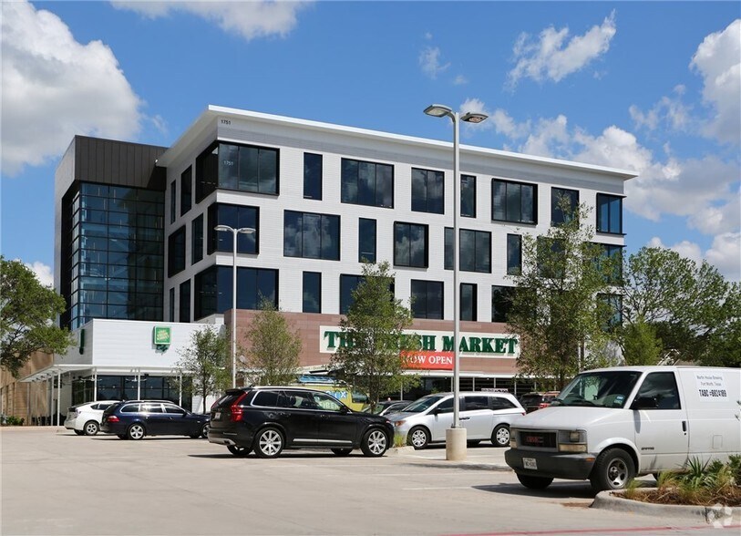 More Photos Of 1751 River Run, Fort Worth Office For Lease
