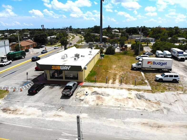 More Photos Of 3315 Harbor Blvd, Port Charlotte Storefront For Sale