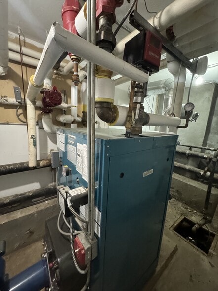 More Photos Of 1695 Lexington Ave, New York Apartments For Sale