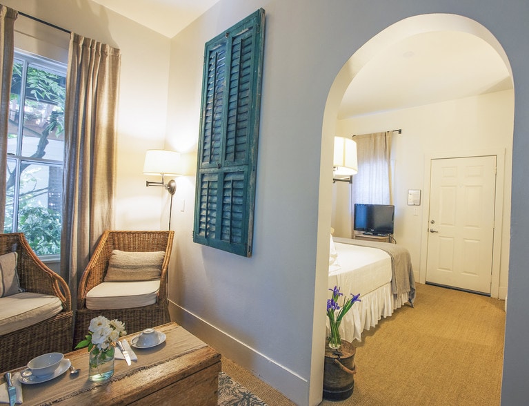 More Photos Of 171 W Spain St, Sonoma Hospitality For Sale