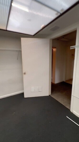 More Photos Of 1506 E Dr Martin Luther King Jr Blvd, Tampa Service For Sale