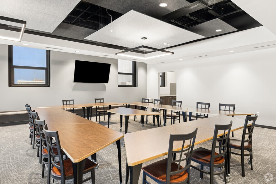 More Photos Of 1200 N St, Lincoln Office For Lease
