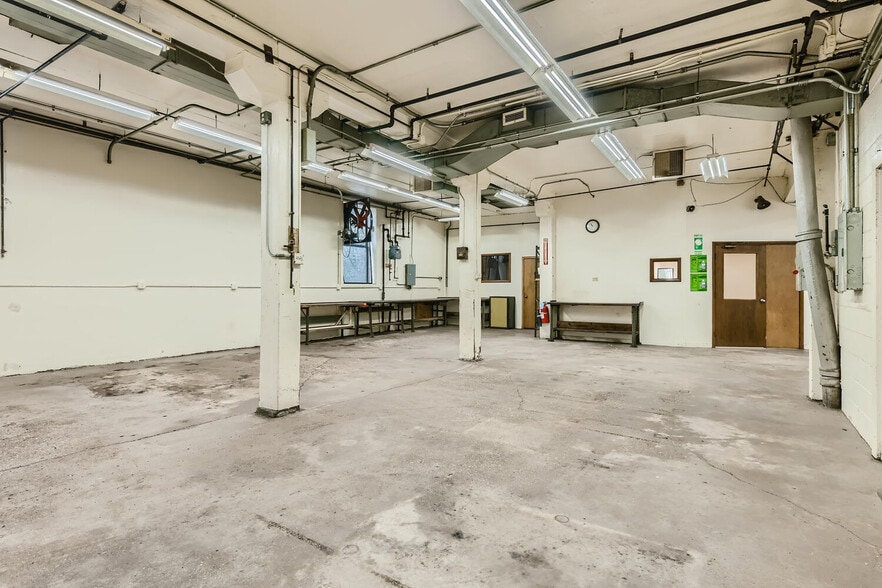 More Photos Of 2950-2958 Leavitt st, Chicago Warehouse For Sale