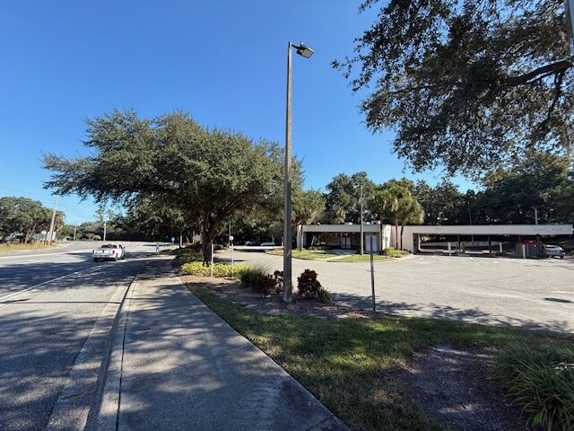 More Photos Of 555 S Hunt Club Blvd, Apopka Bank For Sale