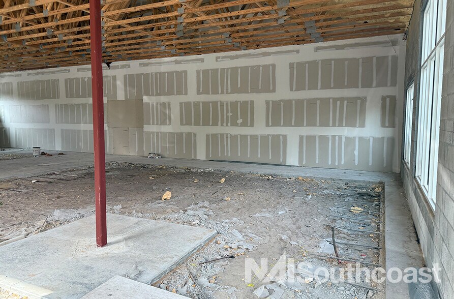 More Photos Of 1070 SW Gatlin Blvd, Port Saint Lucie Storefront Retail Office For Lease