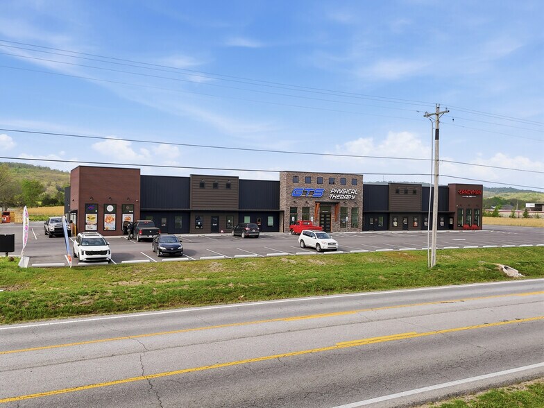 More Photos Of 2355 Center St, Fayetteville Storefront For Lease