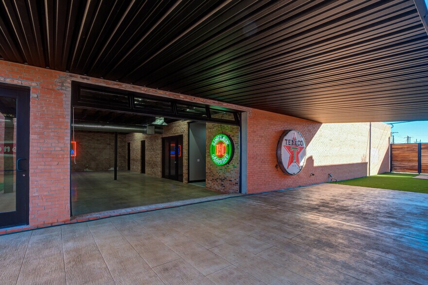 More Photos Of 1213 Crickets Ave, Lubbock Storefront For Lease