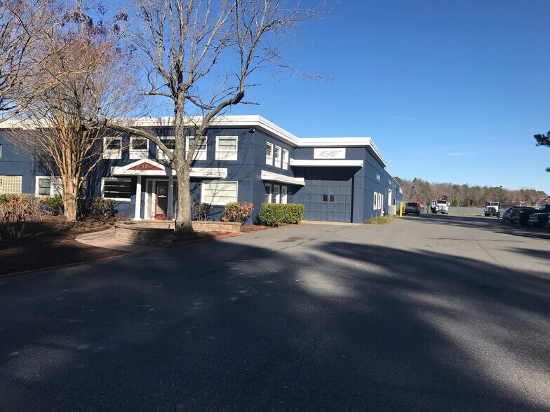 Primary Photo Of 28370 Saint Michaels Rd, Easton Warehouse For Lease