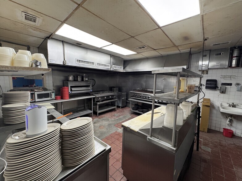 More Photos Of 1310-1312 N Wayside Dr, Houston Restaurant For Lease