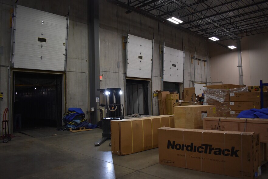 More Photos Of 3787 95th Ave NE, Blaine Light Distribution For Lease